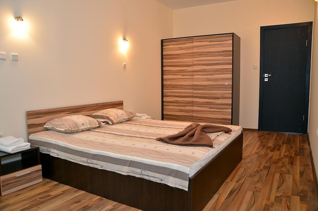 Ivtour Apartments In Yalta Complex Золотые Пески Номер фото